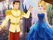 تلبيس الاميرة سندريلا والامير في القصر